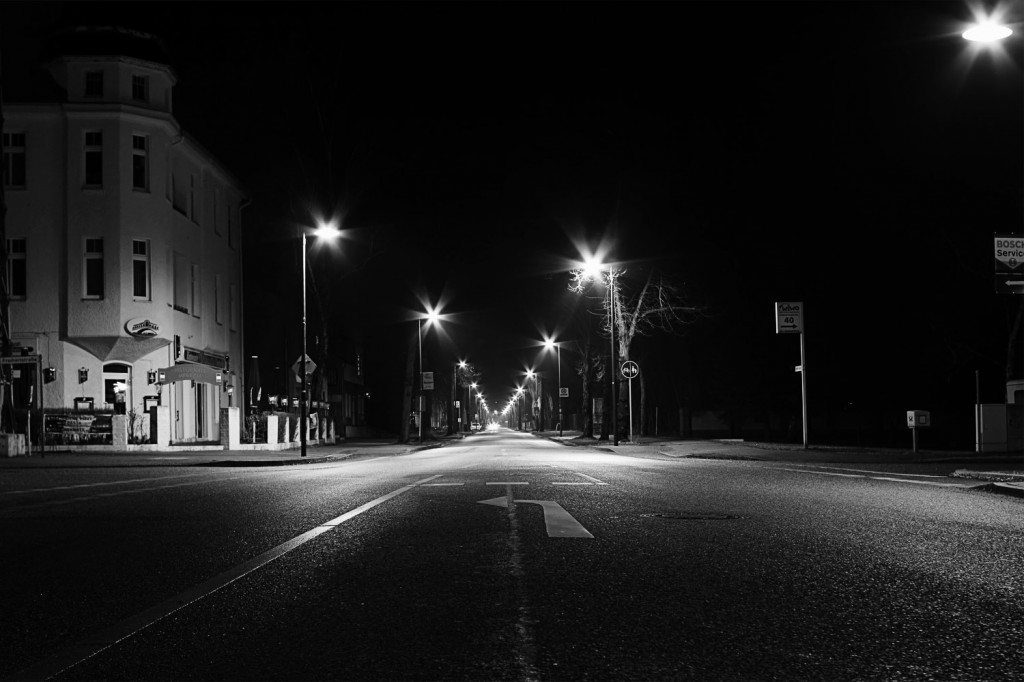 Wildau bei Nacht - Die Straße nach Zeuthen