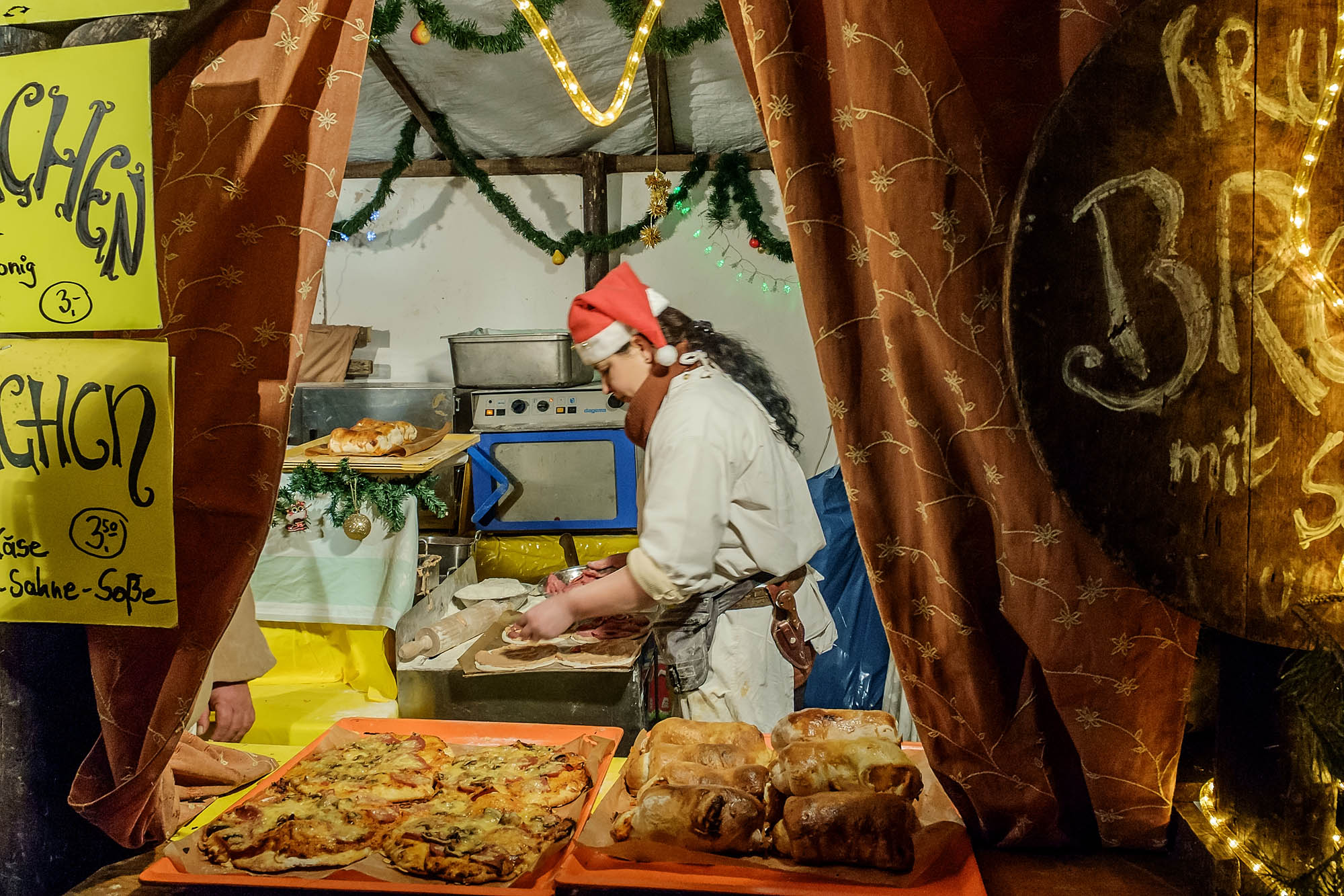 leckeres Gebäck auf dem Weihnachtsmarkt Königs Wusterhausen 